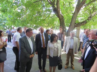 Министър Петкова посети централата на ЧЕЗ в Кюстендил 