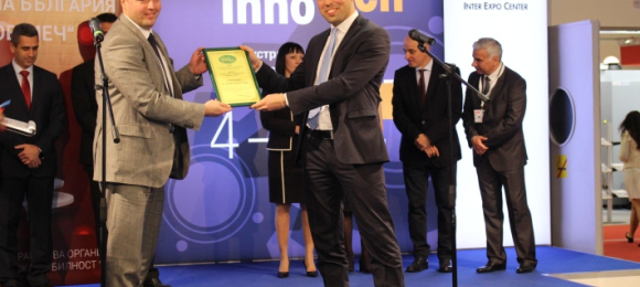 Заместник-министър Делисивков връчи награда за принос в насърчаването и популяризирането на електрическата мобилност у нас
