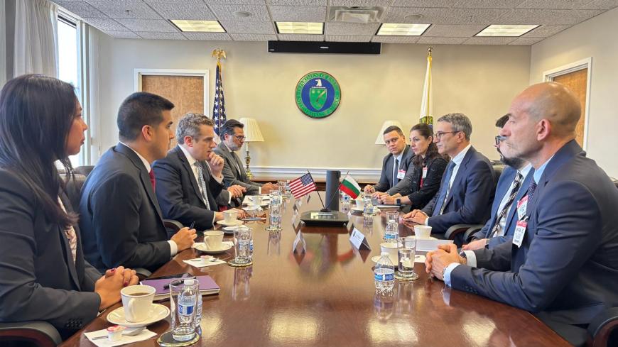 Министър Трайков обсъди енергийните приоритети на България на официална среща със заместник-секретаря по енергетика на САЩ Джеймс Данли