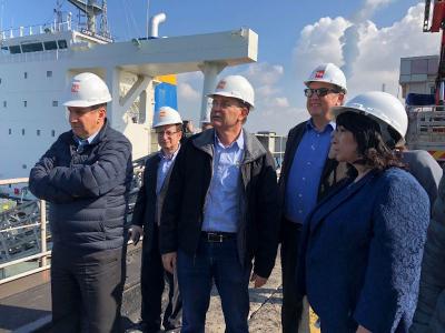Министър Петкова се запозна с дейността на израелски енергийни компании 
