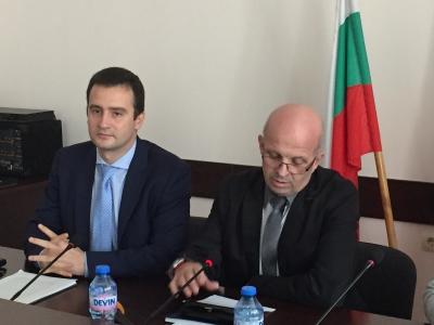 Заместник-министър Жечо Станков по време на информационната кампания за либерализацията на електроенергийния пазар 
