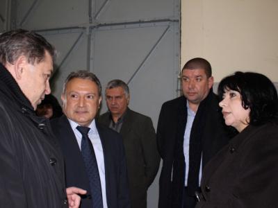 Министър Петкова посети язовир Въча 1