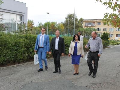 Министър Петкова посети Приморско - един от градовете, които са одобрени за финансиране по Норвежката програма 