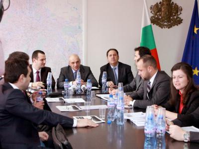 Заключителната среща с участието на заместник-министрите на енергетиката Николай Николов и Жечо Станков.