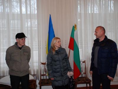 Министър Росен Христов дари генератори на българите в Болгра