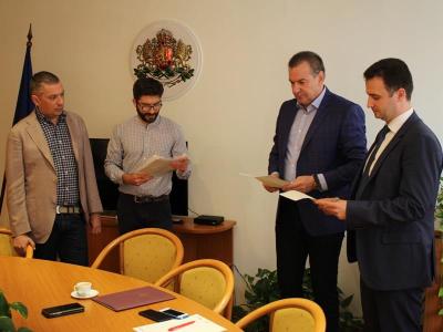 Ръководството на Министерството на енергетиката се срещна с жители на Перник