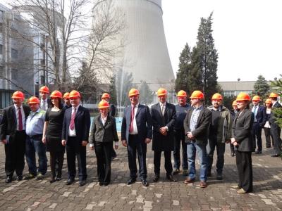 Deputy Minister Nikolov and Ambassador Ries visited the power plants AES and Contour Global