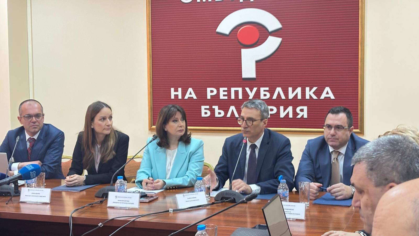 Министър Трайков: У потребителите не трябва да остава и капка съмнение в обективността на техните сметки за електроенергия