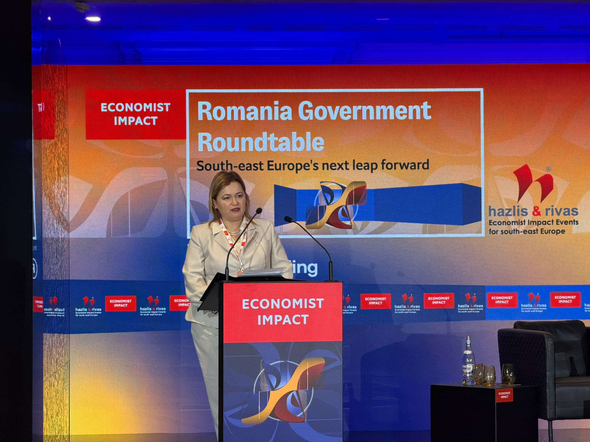 Теодора Георгиева: Устойчивостта се превърна във водещ критерий в енергийната политика