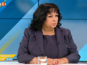 Петкова: Реалистично е проектът 