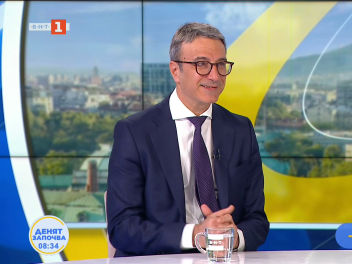 Министър Трайков пред БНТ: Следим ежедневно цените на горивата. Ако търговците не спазват пазарно поведение, има вариант да наложим таван върху печалбите им